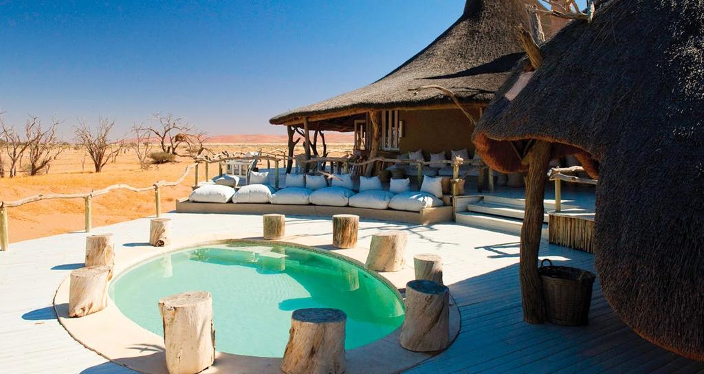 Lodge. Znajduje się ona w odległości 5 km od Narodowego Parku Etosha Little Ongava i należy do najbardziej luksusowych miejsc noclegowych w Namibii.