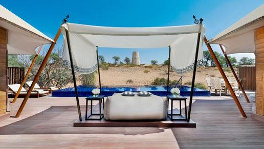 W każdy piątek ma miejsce barbecue w spokojnej atmosferze, pozwalającej poczuć nastrój Arabii dzięki widokowi na pustynny krajobraz.