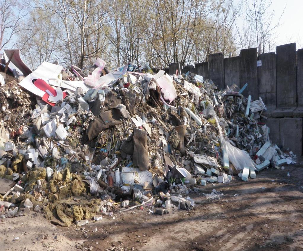 Presje 6. GOSPODARKA ODPADAMI Powstawanie odpadów to jeden z najpoważniejszych problemów w ochronie środowiska.