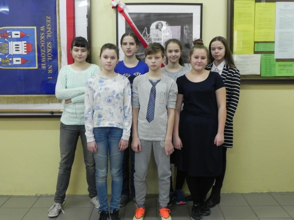 Uczniowie klas I-szych gimnazjum ze wzorową frekwencją Kl.1AG Babik Martyna Kl.