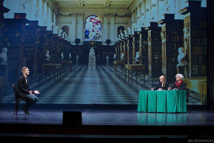 tych rolach Paulina Patora oraz Mateusz Zawada balu studniówkowym.