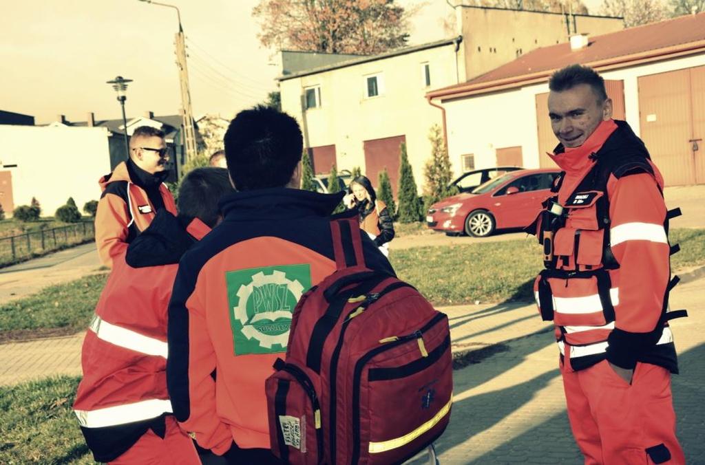 Ćwiczenia rozpoczęły się od odprawy Zespołów Ratownictwa Medycznego, które otrzymały ogólne wytyczne dotyczące przeprowadzenia symulacji ze szczególnym uwzględnieniem