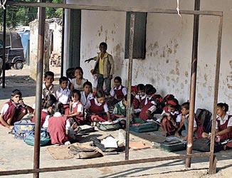 THE BIG STORY EDUCATION 28 State Kills The Classroom Upgrade Government schools to solve India s education woes.