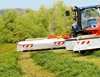 Podnoszenie i opuszczanie zespołu koszącego jest obsługiwane przez pojedynczy zawór hydrauliczny.