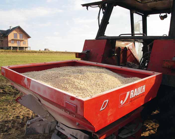 nawozy wapniowe EKDARPL HUMICALC MAG sypki Skład minimum: 20% materia organiczna; 60% kwasy humusowe; 29% wapń Ca 1% magnez Mg 3% siarka S 100 kg 2000 kg/ha (w zależności od ph, zasobności gleby oraz