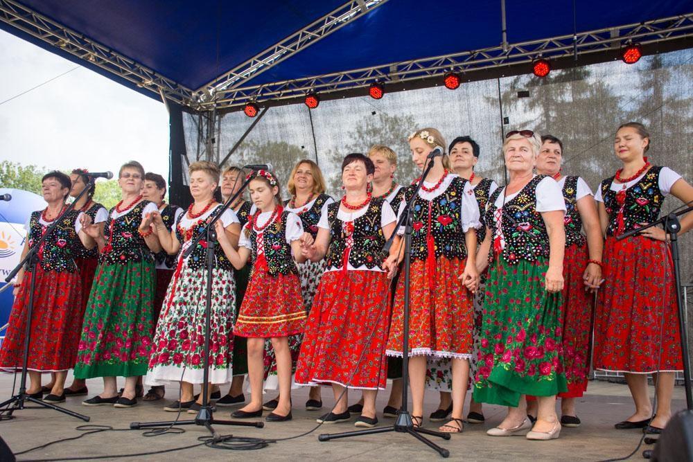 Powiat jędrzejowski regularnie co roku uczestniczy w Międzynarodowych Targach Produktów Regionalnych, organizując Dzień Powiatu Jędrzejowskiego w Zakopanem.