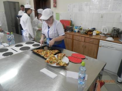 podniesienie atrakcyjności i jakości szkolnictwa zawodowego.