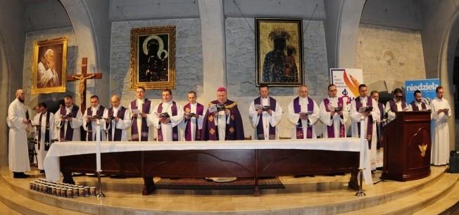 Ceremoniał AULA O. KORDECKIEGO Jutrznia Nieszpory z błogosławieniem członków DIAKONII 4 4.