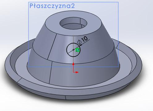 Ponieważ Płaszczyzna1 nie będzie nam potrzebna możemy ja ukryć, klikając ją w Drzewie modelu i wybierając Ukryj (ikona