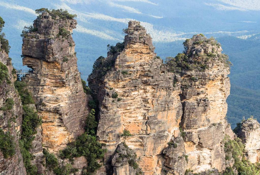 Australia Góry Błękitne Trzy siostry kwiecień 8 22 Dionizego, Januarego Poniedziałek Wielkanocny 9 Mai, Marii 23 Wojciecha, Jerzego 10 Michała, Apoloniusza 24 Aleksego, Horacego 1 2 3 4 5 6 7