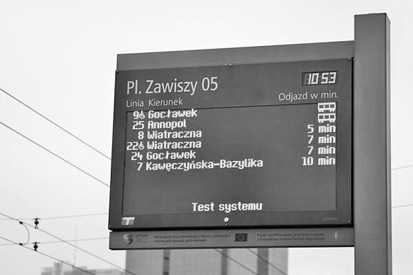 36 JOURNAL OF TRANSLOGISTICS statycznej informacji. Należą do nich oznaczenia przystanków znakami drogowymi z piktogramem środka transportu oraz nazwą przystanku i ewentualnym jego numerem.