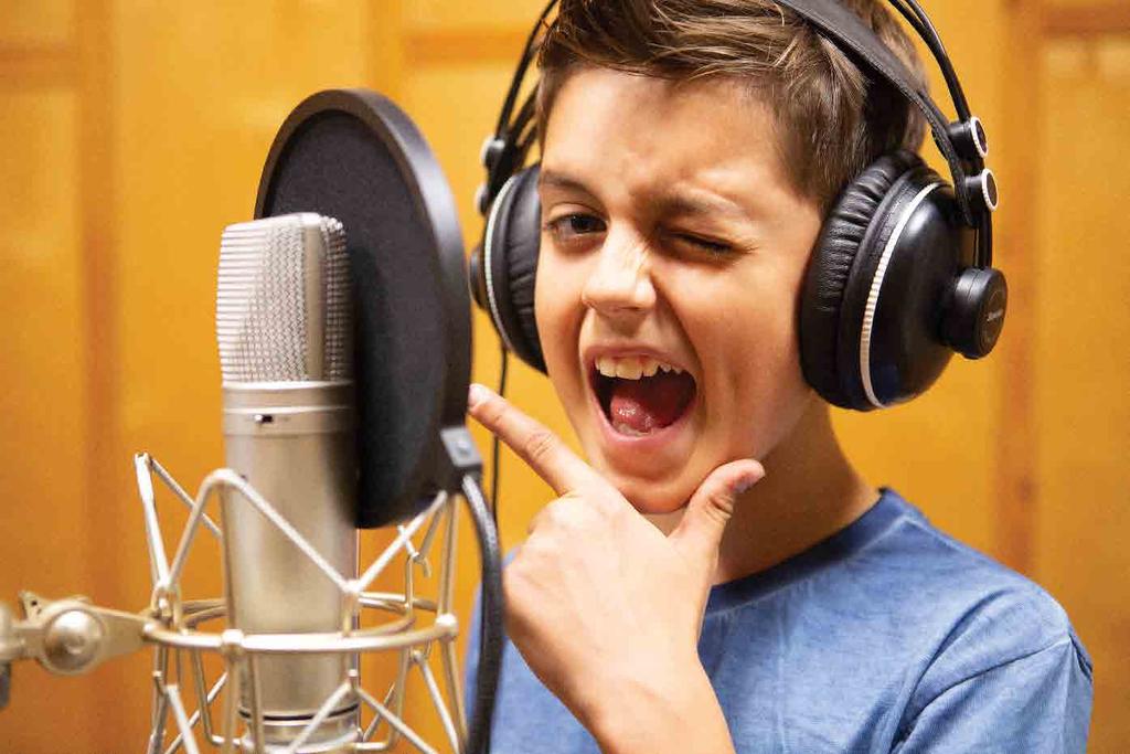 Eryk Waszczuk to 13 letni wokalista, pochodzący z Międzyrzeca Podlaskiego. Uczestnik pierwszej polskiej edycji programu telewizyjnego The Voice Kids.