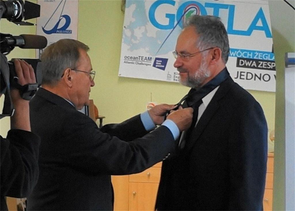 Symbolem członkostwa w Klubie jest