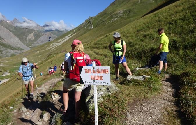 gór było mało, wspięli na Col de Parę, aby zejść wydłużoną trasą do