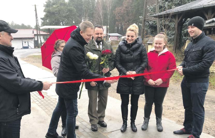 Umowa z Marszałkiem Poprawa infrastruktury drogowej jest jednym z najważniejszych zadań mających na celu podniesienie standardu życia mieszkańców Gminy. W grudniu 2018 r.