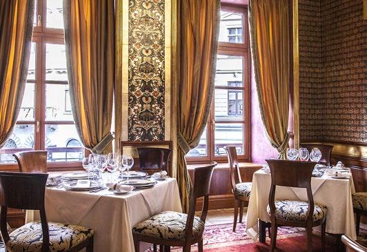 wieprzowe z sosem z leśnych grzybów pieczonymi ziemniakami i szpinakiem Szarlotka z lodami waniliowymi i sosem angielskim Kawa, herbata MENU II Terrina z koziego sera na