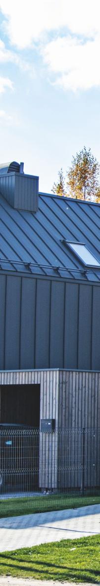 Blachodachówki modułowe Blachodachówki Panele dachowe na rąbek Blachy trapezowe Sztachety metalowe Profile G/K Profile konstrukcyjne SIEDZIBA FIRMY: ul.