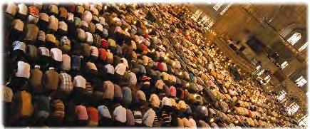 Moja Wspaniała Religia 2 26 MODLITWA TARAŁICH Modlitwa tarałich to wykonywana w ramadanie modlitwa składająca się z dwudziestu rakatów. Jej odprawienie jest sunną muakada dla mężczyzn i kobiet.