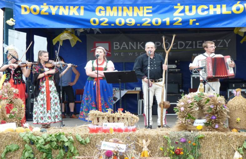 Jadwigi i Franciszka Tomaszewskich z Wronińca, III Państwa Bernardy i Piotra Kulczyckich również z Wronińca.