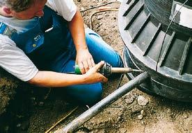 Wysokość studni z pokrywą PE: 48-63 cm Uwaga: do instalacji podziemnej. System ROMOLD lub równoważny.
