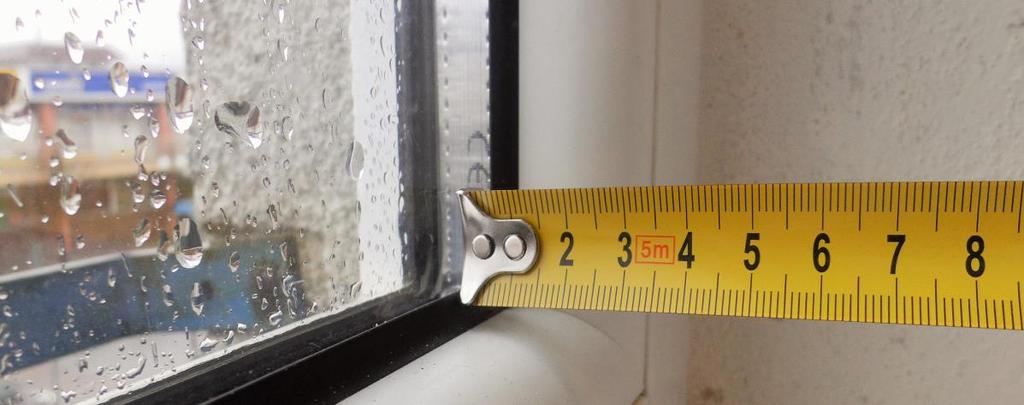 Do zmierzonej wysokości należy dodać 1,5 cm aby żaluzje dokładnie zakryły całą powierzchnię okna.