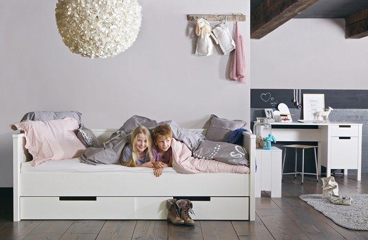 Komplet JADE firmy WOOOD z www.dutchhouse.pl Delikatne pastele to wciąż najlepsze rozwiązanie do pokoju dziecka.