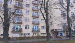 Wolne od zaraz. Cena do negocjacji. Cena: 1.200 zł/msc 3-POKOJOWE DO WYNAJĘCIA 73 m² NOWA HUTA os. Centrum C Lokal mieszkalny z widokiem na Plac Centralny.