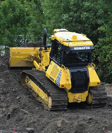 Solidna i niezawodna Obniżone podwozie z technologią PLUS Obniżone podwozie Komatsu PLUS (Parallel Link Undercarriage System), z podwójnymi tulejami ogniw gąsienicy, jest wyjątkowo