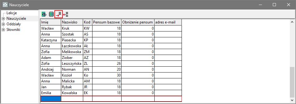 Na pasku narzędzi kliknij ikonę na końcu listy pojawi się pusty wiersz. 3. Wpisz dane nauczyciela: imię, nazwisko, pensum.