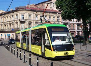 sztuki, wszystkie częściowo lub całkowicie niskopodłogowe.