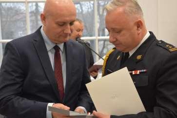 22 listopada 2018 r. Wojewoda wielkopolski Zbigniew Hoffmann wręczył zasłużonym mieszkańcom regionu Medal z Okazji Stulecia Odzyskania Niepodległości. Wśród wyróżnionych znalazł się bryg.