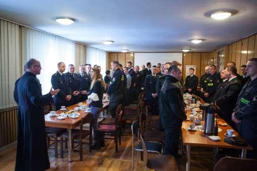 Sprawozdanie z działalności KP PSP Piła za 2018 rok Strażacy podzielili się opłatkiem Zbliżające się Święta Bożego Narodzenia to czas spotkań w gronie rodziny i najbliższych osób.