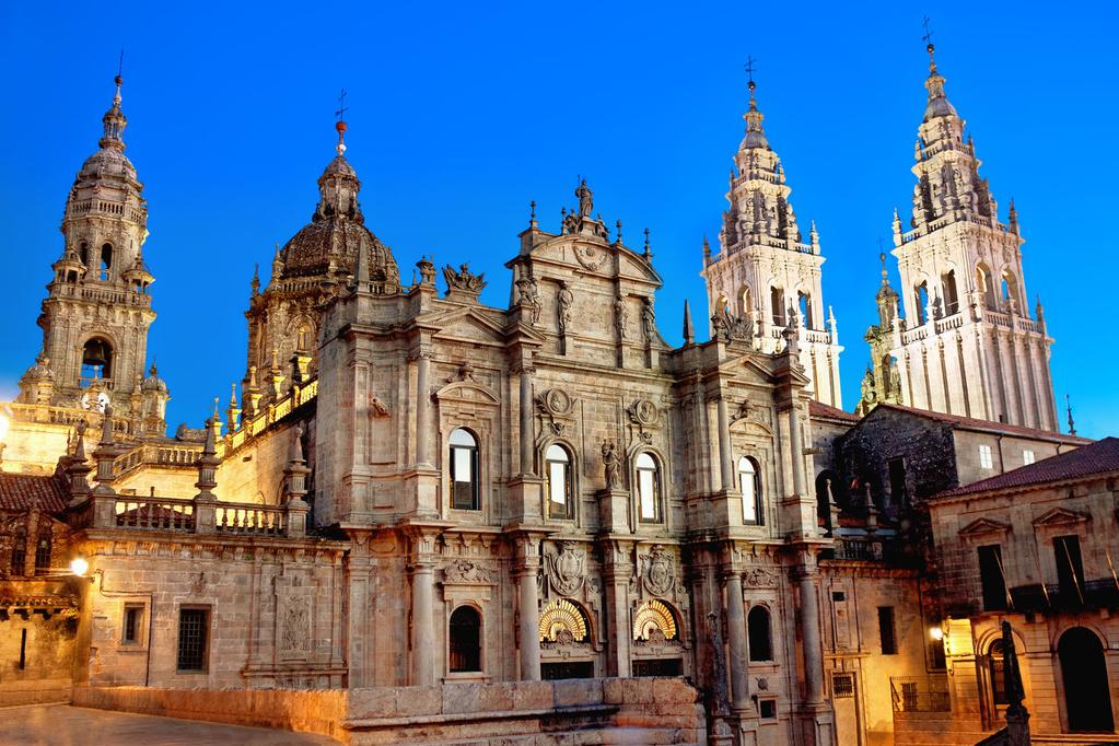 Dzień 5 : Santiago de Compostela czterokilometrowy spacer z Monte Gozo, Góry Radości, do katedry - Góra Radości była ostatnim miejscem ostatniego postoju przed dotarciem do grobu Św.