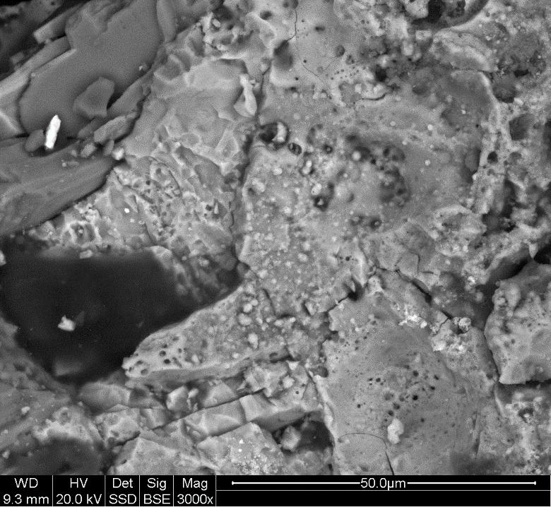 Element Wt [%] C 9,37 O 7,07 Si 0,22 S 25,6 Ag 2,23 Fe 45,5 Total 00 Analiza chemiczna w punkcie nr 3 Element Wt [%] C 8,9 O Si 0,44 S