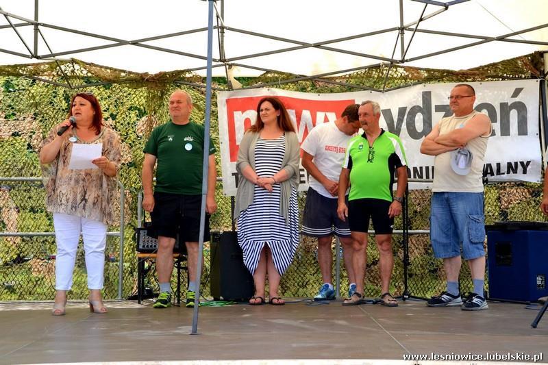 Meta Rajdu usytuowana została nad Zalewem "Dębowy Las" w miejscowości Wołkowiany w gm. Żmudź.