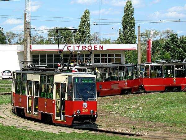 Z pętli do pętli remonty Chełmińskie. Józefa do remontu. Od 28 lipca autobusy linii nr 32 kursują Szosą Chełmińską bez wjazdu w ulice Św. Józefa i świrki i Wigury. Trasę zmieniono z powodu remontu ul.