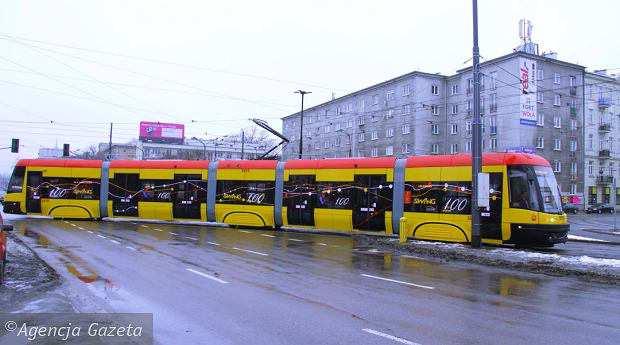 Koncepcja zakłada, że na nowej linii będą kursować - specjalnie kupione na jej potrzeby - tramwaje dwukierunkowe, tj. mające kabiny motorniczych na obu końcach składu.