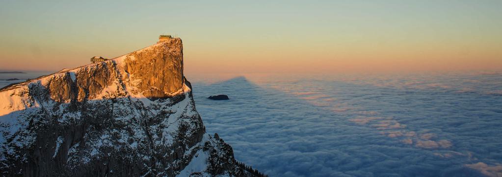 SCHAFBERGBAHN MIEJSCE BEZGRANICZNEJ WOLNOŚCI PONAD CHMURAMI. 06 Przejażdżka koleją zębatą SchafbergBahn: Najbardziej stromą kolejką zębatą w Austrii można dotrzeć z miejscowości St.