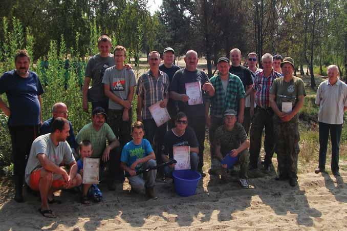 2014 Wędkarz Zawody gruntowe Na początku września nad zalewem w Poraju odbyły się wędkarskie