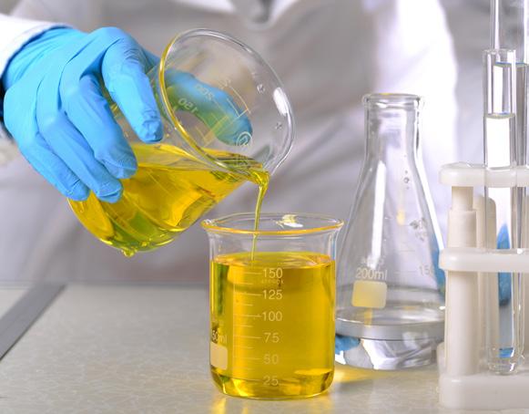 Przemysł spożywczy Dzięki procesowi estryfikacji otrzymaliśmy produkt o zmienionych wartościach fizyko chemicznych w stosunku do zwykłego oleju lnianego.