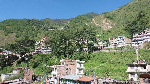 Ganesh Himal i inne.