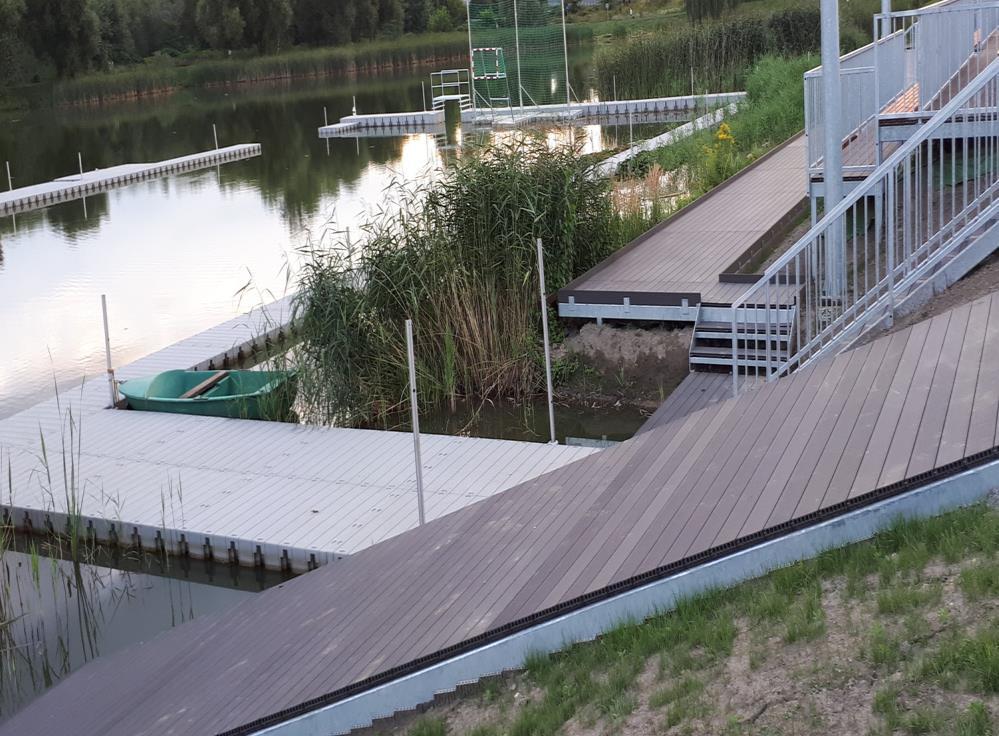 Tereny rekreacyjne Na terenie miasta Katowice miejsca do rekreacji to tereny zielone w formie zorganizowanych kompleksów (place zabaw, piaskownice, ścieżki i trasy rowerowe, tory do jazdy na rolkach,