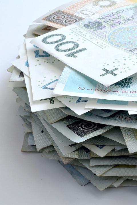 INDYWIDUALNY WSKAŹNIK ZADŁUŻENIA ORAZ EFEKTYWNOŚĆ ZARZĄDZANIA FINANSAMI Wskaźnik spłaty zobowiązań 2,27% Maksymalny dopuszczalny wskaźnik