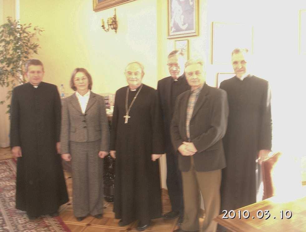 Ksiądz Profesor Witold Zdaniewicz i Abp Henryk Hoser - w Kurii Diecezji Warszawsko- Praskiej po