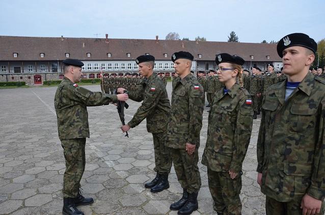 W wystąpieniu inaugurującym komendant życzył elewom wiele wytrwałości w szkoleniu, szybkiej adaptacji do nowych warunków życia oraz spełnienia celów życiowych.