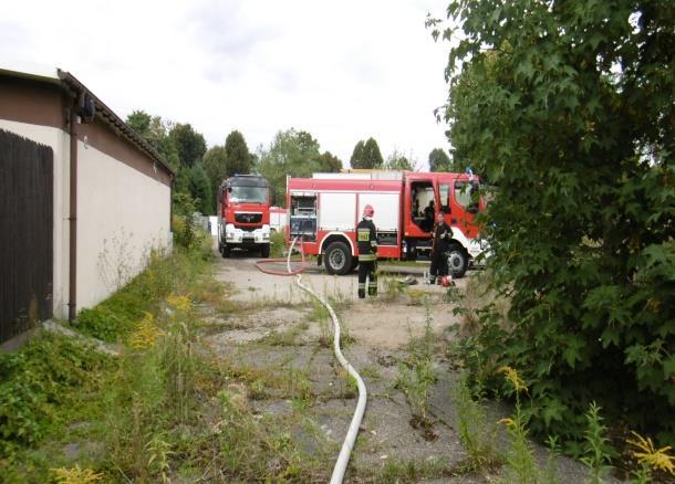 ) W działaniach udział brały trzy pojazdy z JRG PSP Trzcianka i po jednym z Ochotniczej Straży Pożarnej KSRG z Białej i Siedliska.