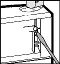 u W górnych drzwiach obrócić płytkę zawiasu Fig. 11 (23) na zewnątrz i ustawić ją równolegle do krawędzi drzwi. Fig. 12 Fig. 10 u Na dolnych drzwiach: Wyciągnąć wkładkę Fig.