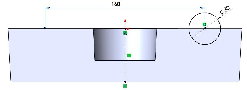 Położenie okręgu na nadlewy pod śruby powinno być zwymiarowane tak, jak wymiarujemy rozstawienie śrub czyli od osi jednego nadlewu (środka okręgu) do osi drugiego