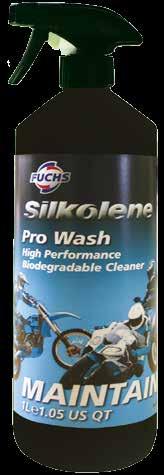Aby uzyskać najlepszy efekt, błyszczącą powierzchnię, należy pozostawić motocykl do wyschnięcia, a następnie zastosować środek SILKOLENE PRO PREP.