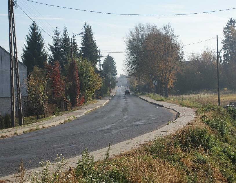 Ścieki odprowadzane są grawitacyjnie do wybudowanej tłoczni ścieków, a następnie tłoczone ciśnieniowo nowo powstałym rurociągiem wzdłuż